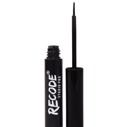 Recode Glossy Black Eyeliner eye look