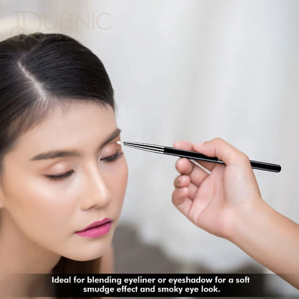 Vega Professional Smudging Smoky Liner Brush VPPMB-24 -